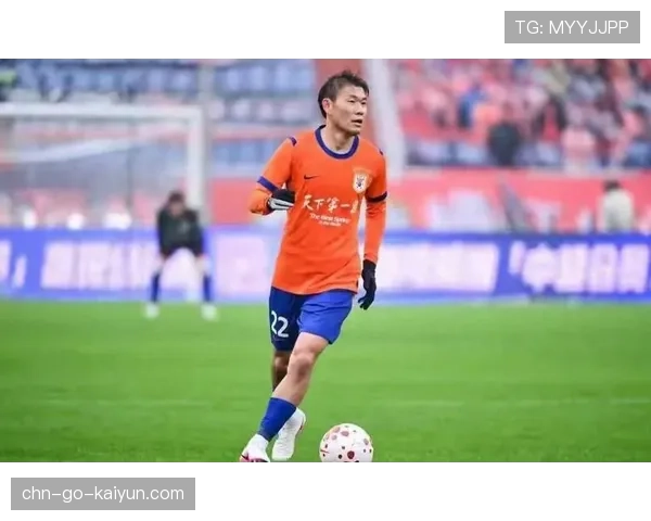 山东泰山主场迎战大连英博，克雷桑因膝伤缺席大名单